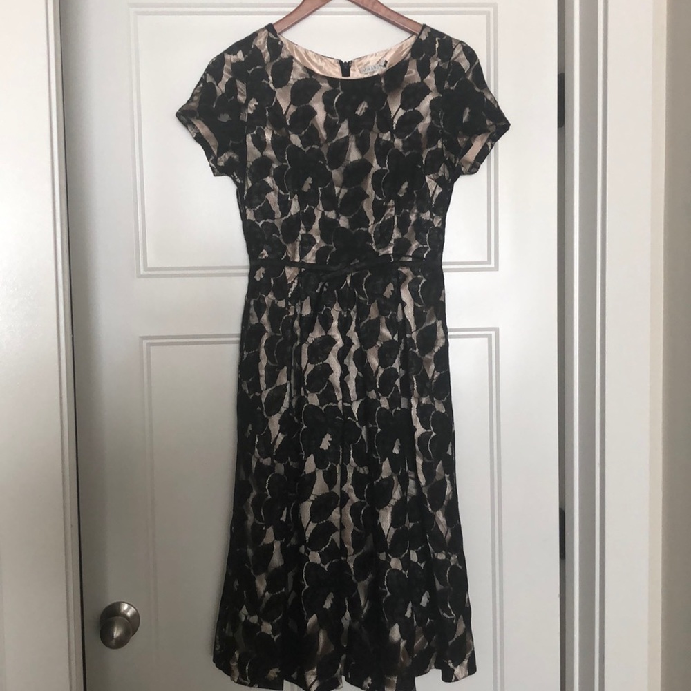 Dress with lace.